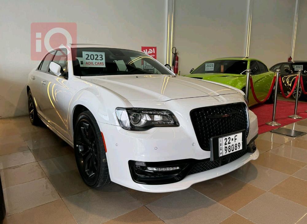 كرايسلر 300